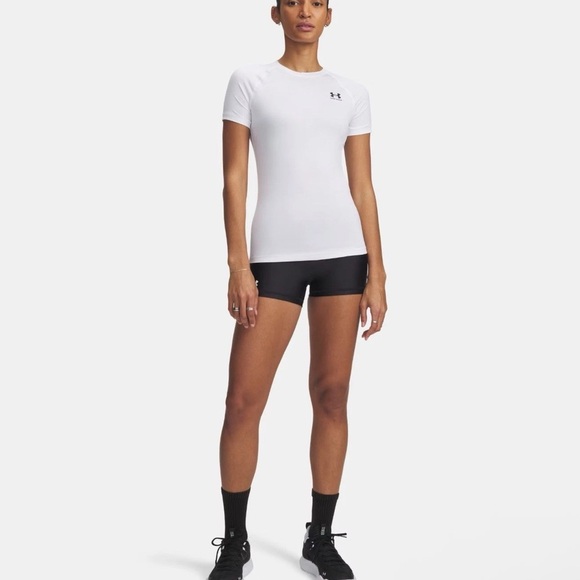 Under Armor 4” Black Compression Shorts Women S Volleyball Spandex Team Shorty - Picture 2 of 7